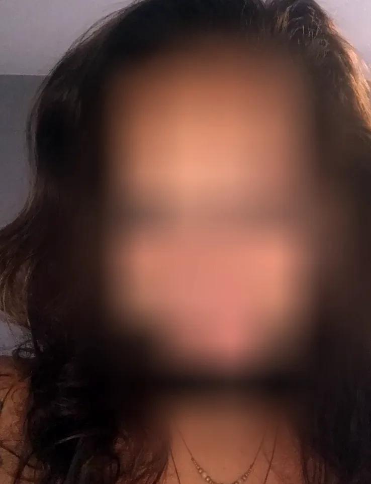 Danielle, 37