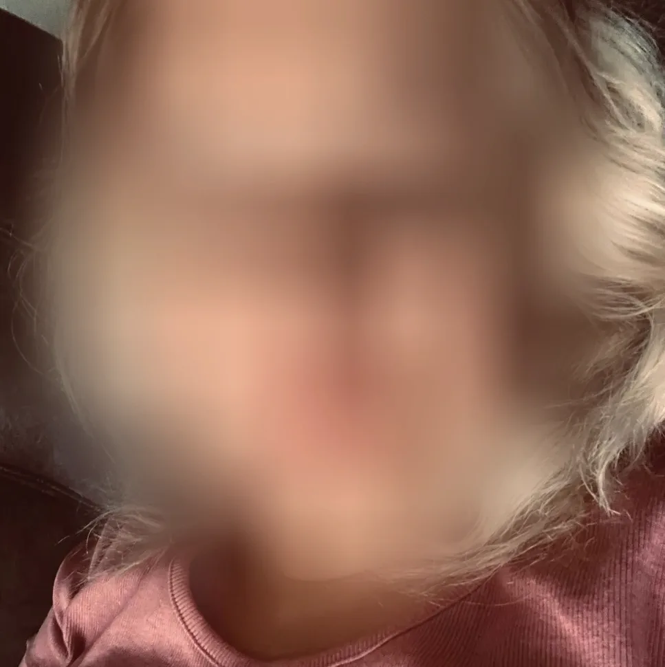 Shannon, 29